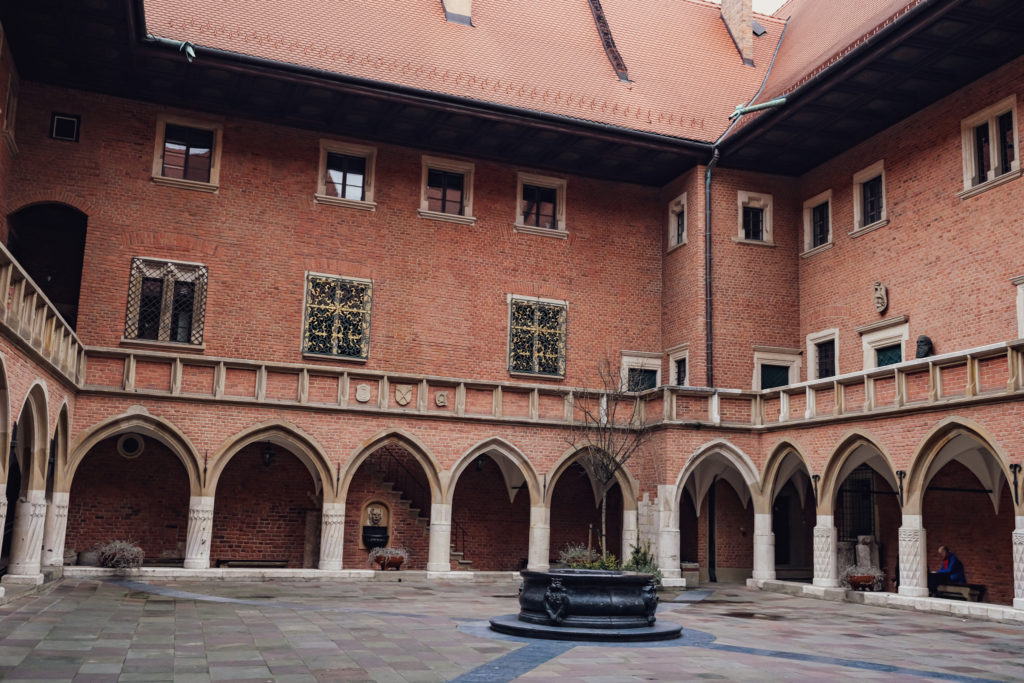 Arcaded courtyard  at Muzeum Uniwersytetu Jagiellońskiego Collegium Maius 