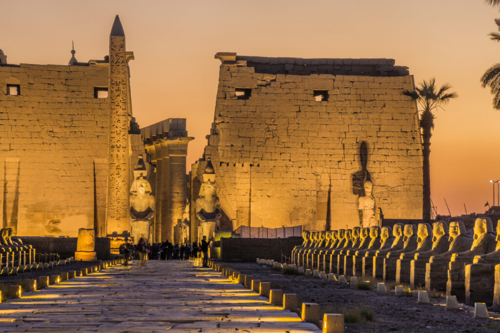 A beginners guide to architecture, Luxor Temple, Egypt