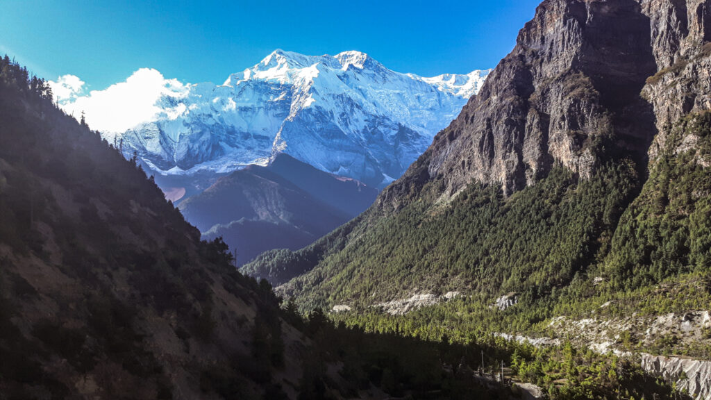 Pictures of the Annapurna Himalayas in Nepal