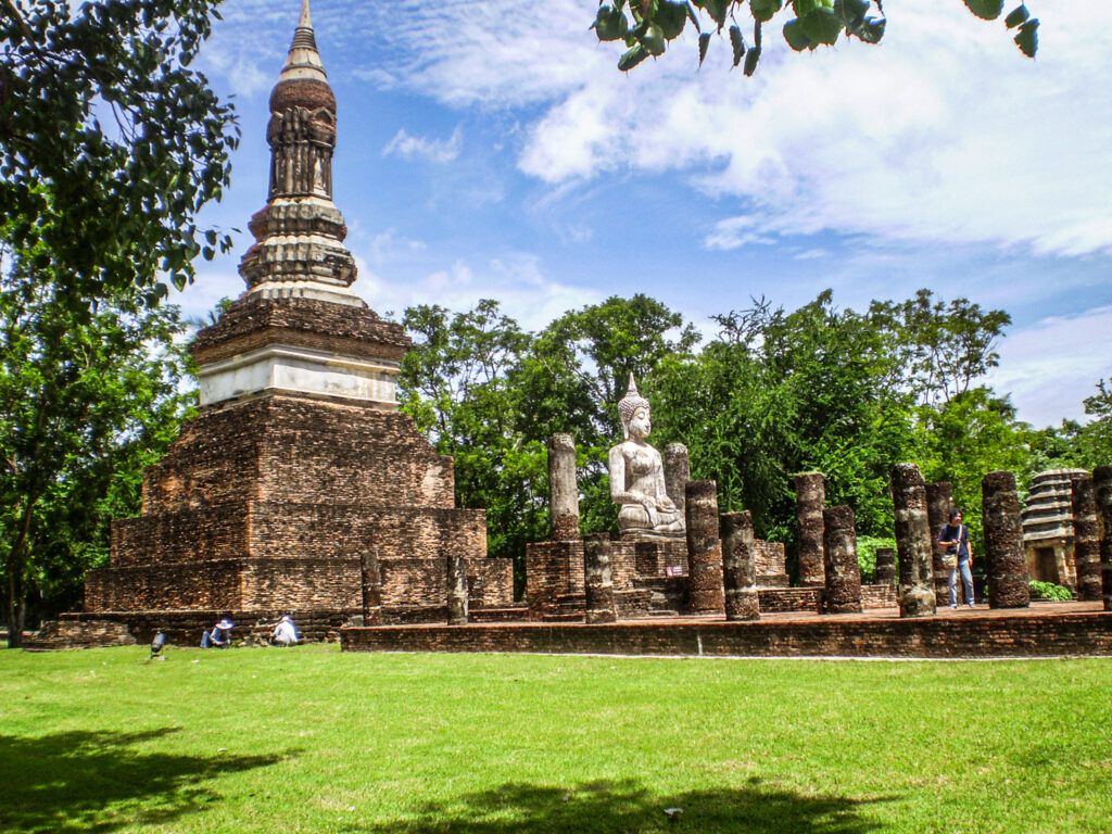 Discover the Thai history at Sukhothai Historical Park, In The World's Jungle
