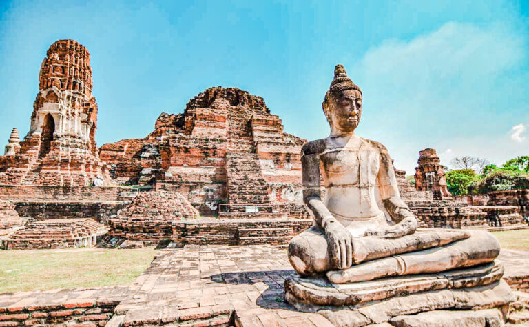 Things to see at Ayutthaya Historical Park In the worlds jungle