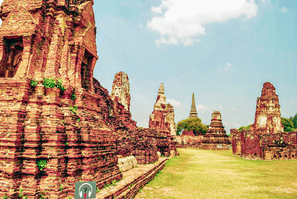 Things to see at Ayutthaya Historical Park In the worlds jungle travel blog
