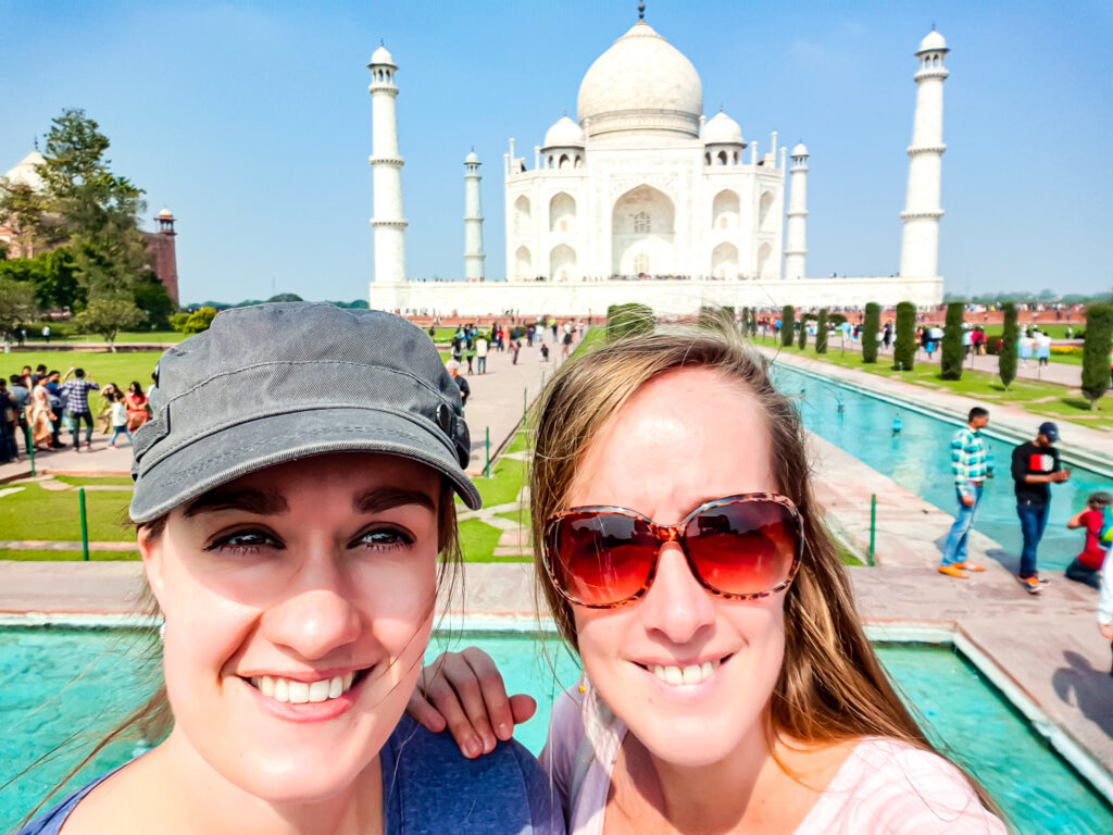 My sister and I at the Taj Mahal. Virtual picture tour India. In the worlds jungle travel blog.