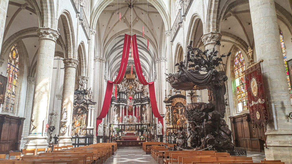 Sint-Andries church in Antwerp, Belgium. In the worlds jungle travel blog.