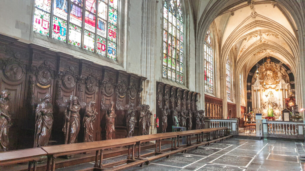 Onze-Lieve-Vrouwe Cathedral, a monumental highlight in Antwerp