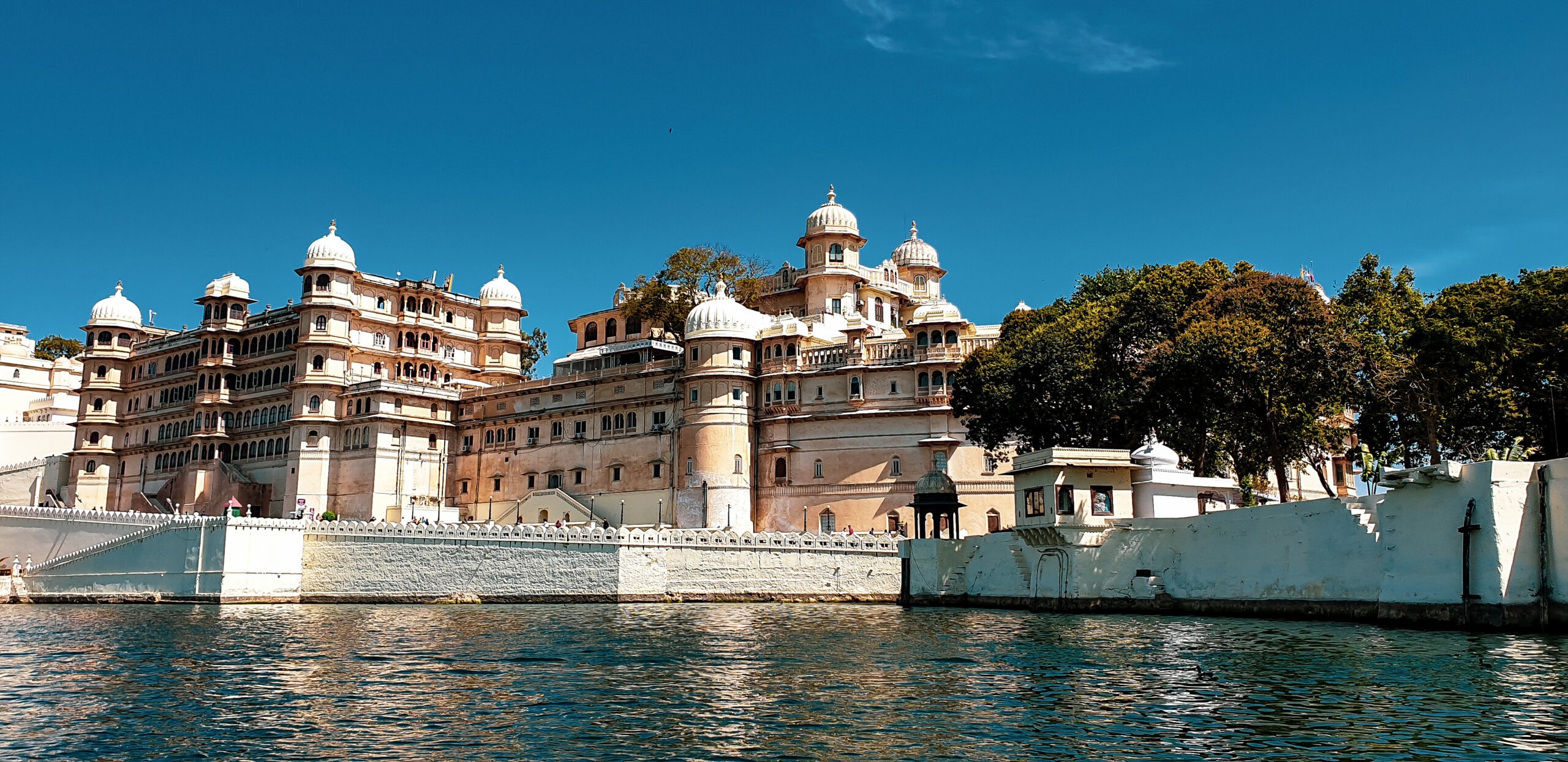 Read more about the article Majestic palaces to visit or to stay at in Rajasthan, India