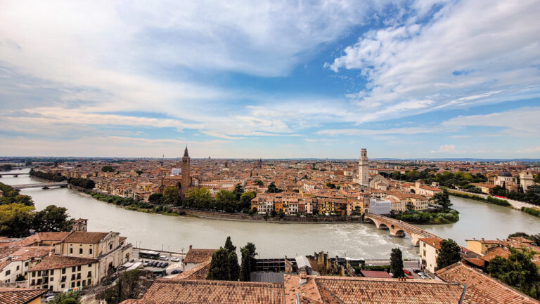 Monumental highlights to visit in Verona, Italy. In the worlds jungle travel (68)