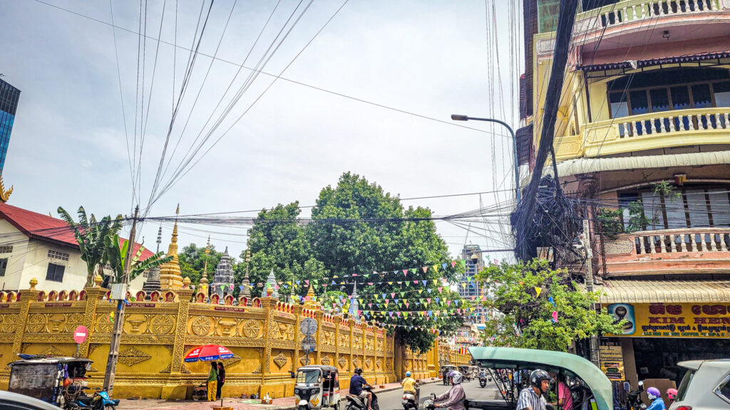 Streets of Phnom Penh. Cultural highlights in Phnom Penh. In the worlds jungle.