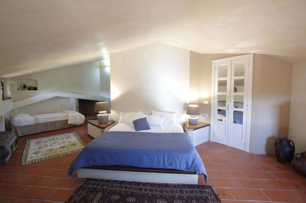 Hotelroom at Casa di Angela B&B. What to see in and around Carbonia: a traveller’s guide to Southwest Sardinia