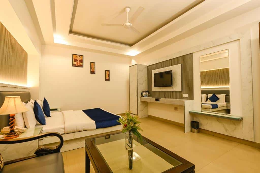 Hotel room at Hotel Krishna Deluxe. New Delhi Historical Travel Guide: famous monuments, forts & heritage spots to visit