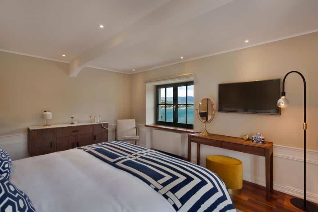 Bedroom at Hotel Brown Beach House & Spa. Trogir & Čiovo Island: history, beaches, culture & coastal beauty