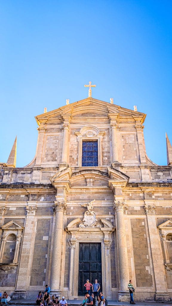 Architecture of the cathedral of Dubrovnik. A complete travel guide to Dubrovnik: city walls, fortresses, and day trips