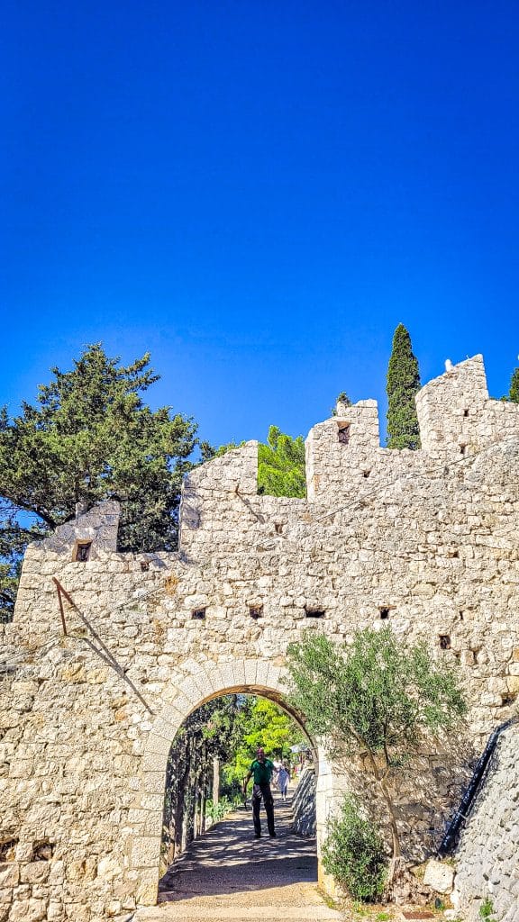 Remnants of a wall at Spanjola Fortress. Hvar Island Itinerary: top sights, beaches, and hidden gems