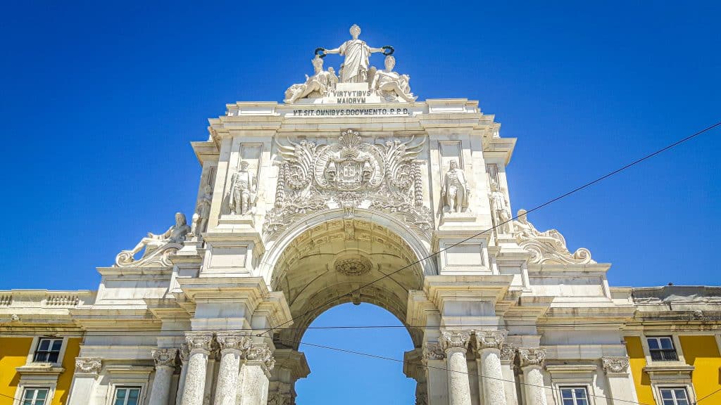 Architecture of Praça do Comércio. Lisbon Travel Guide: what to see, do, and know before you go.
