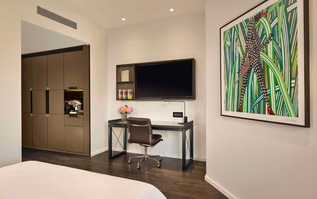 Hotelroom at art'otel Zagreb, Powered by Radisson Hotels